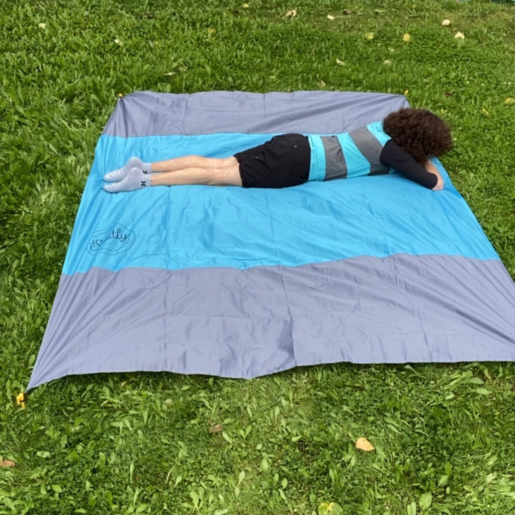 Beach Blanket SandFree Lightweight & Spacious Seetly Seetly LLC